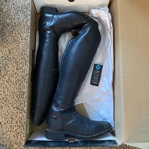 Auken riding boots